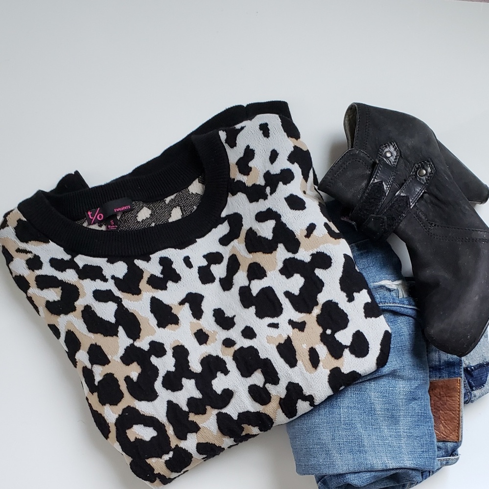 NEW🍒 Leopard sweater small cotton